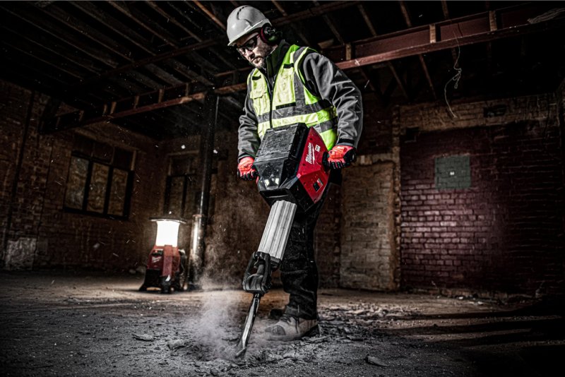 Ciocan demolator cu acumulatori Milwaukee MXF MXF DH2528H-602, HEX, 72V 2x6.0Ah, 64J, 24.8 kg