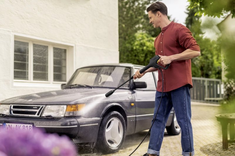 Aparat de spalat cu presiune KARCHER K4 Classic Car