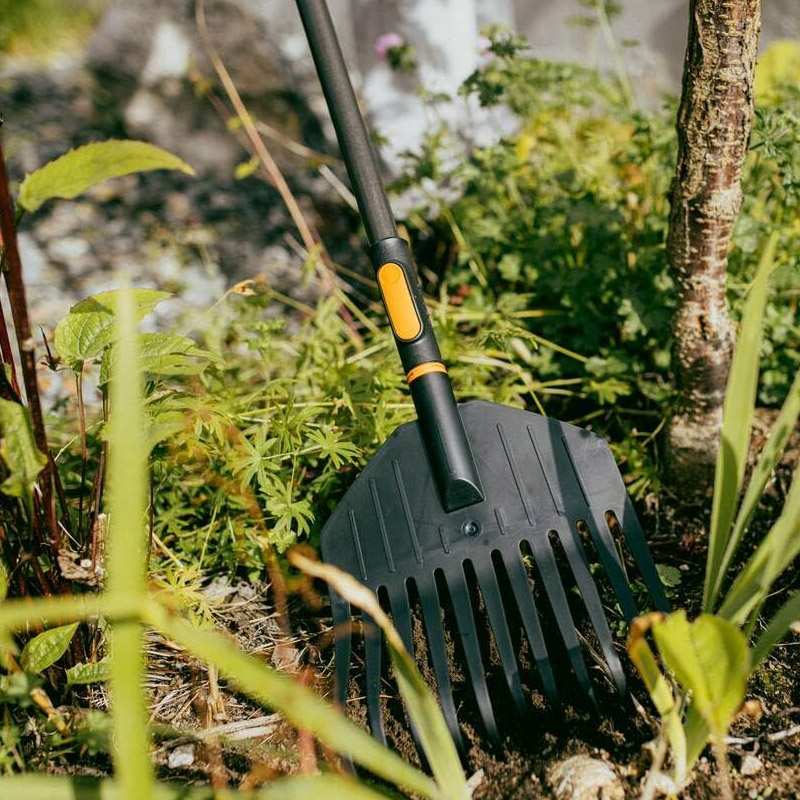 Grebla pentru gradina Fiskars OneClick, plastic, fara coada, 21.7 cm