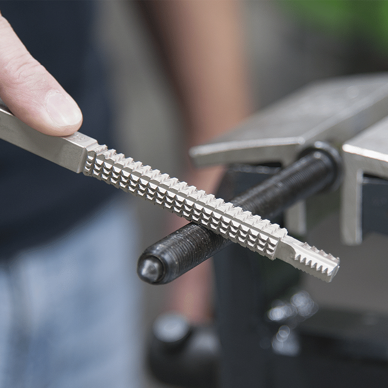 Pila pentru filete interioare/exterioare 0.8 ÷ 3.0 metric, BGS