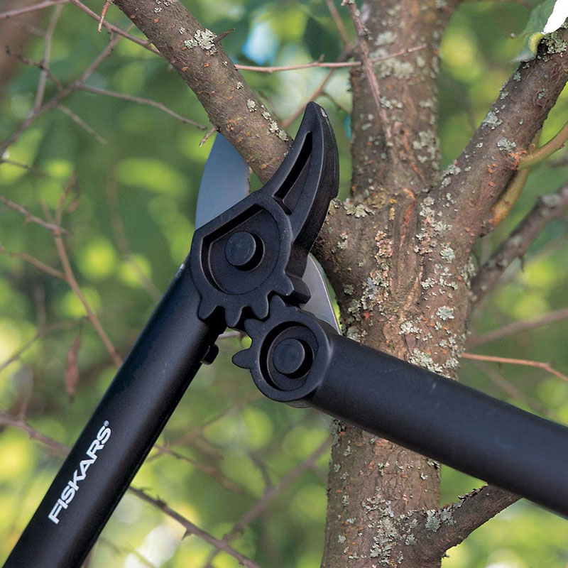 Foarfeca medie (M) cu mecanism de forta, contracutit curbat, Fiskars tip PowerGear™ L74, 545mm