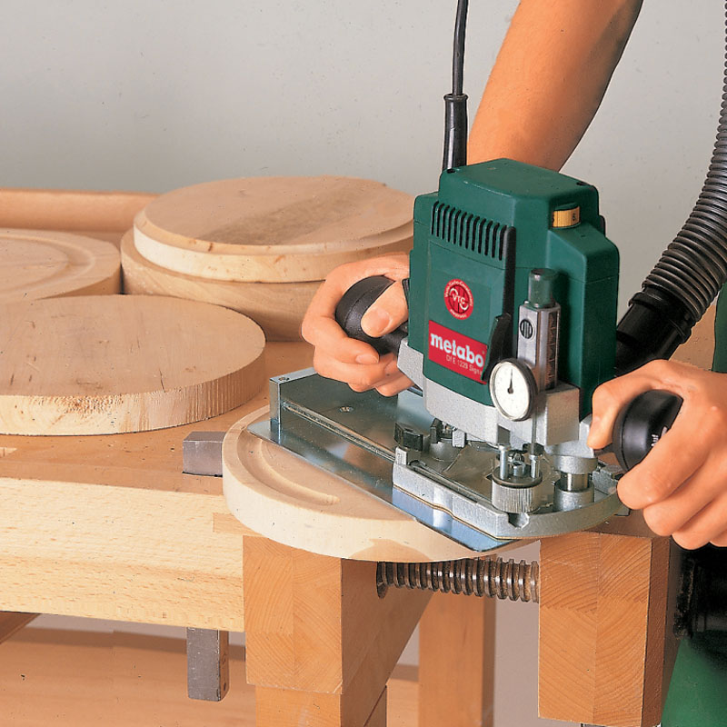 Masina de frezat verticala METABO OFE 1229 Signal