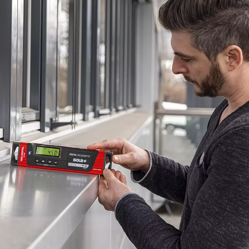 Nivela electronica digitala (clinometru), 120 cm, Sola, tip RED 120 DIGITAL, cu bluetooth