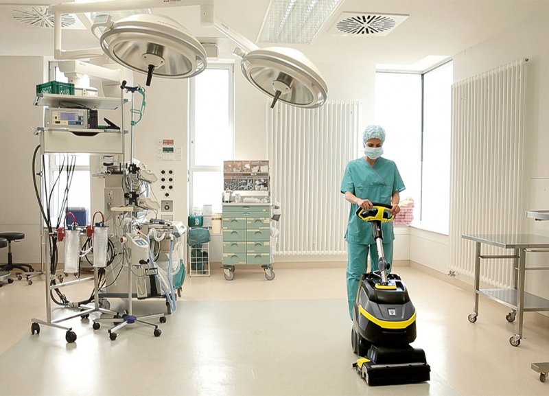 Masina de frecat-aspirat BR 35/12 C Bp Pack, Karcher