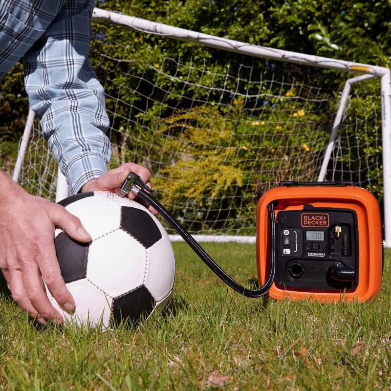 Compresor auto 12 V, 11 bar, Black&Decker ASI400-XJ 