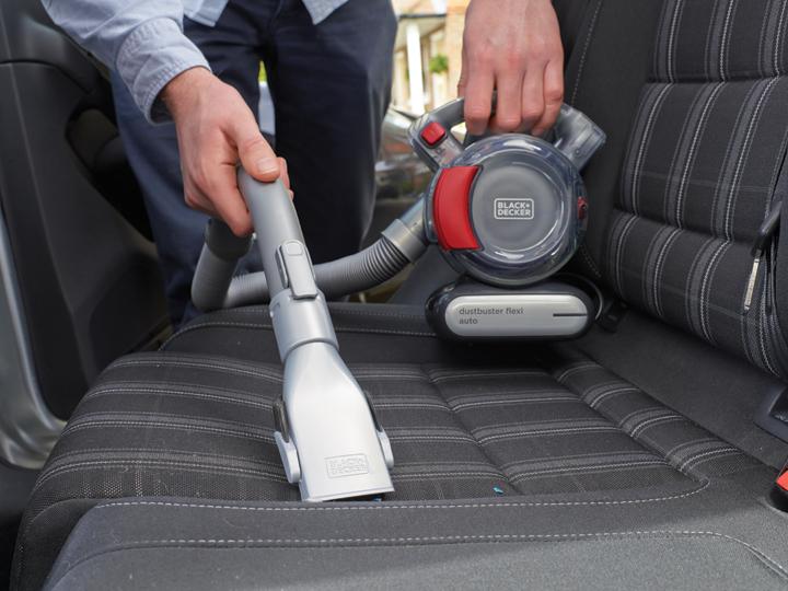Aspirator pentru masina Black&Decker DUSTBUSTER FLEXI 12V-DC cu accesorii