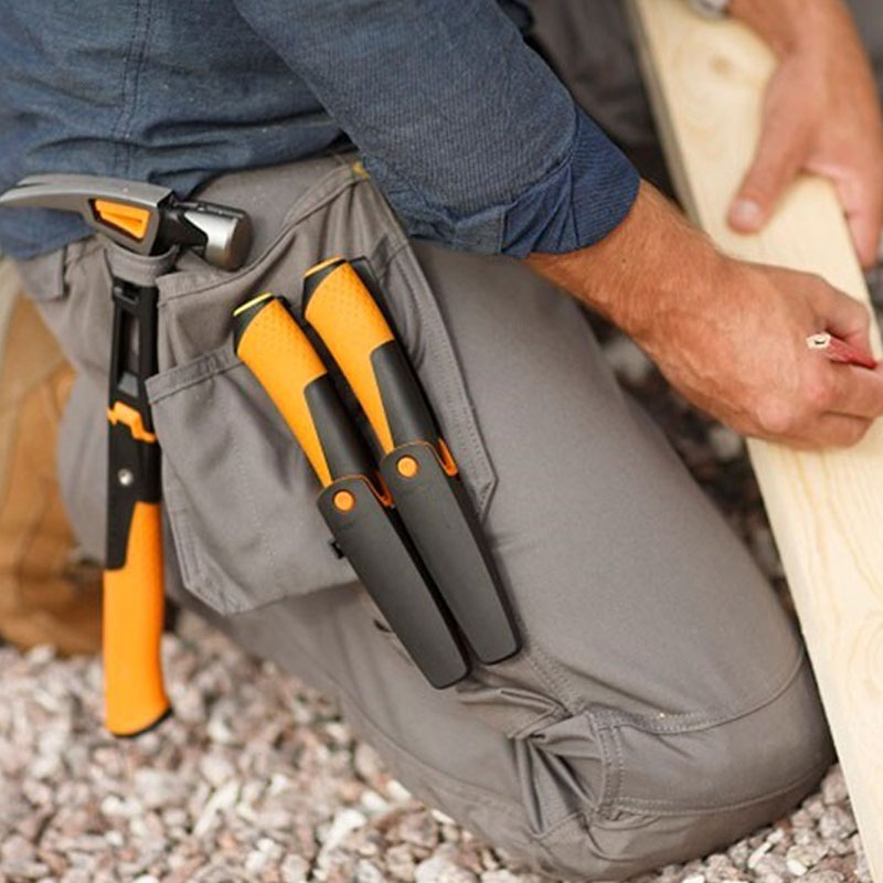 Cutitul tamplarului cu ascuțitor, 224 mm, Fiskars