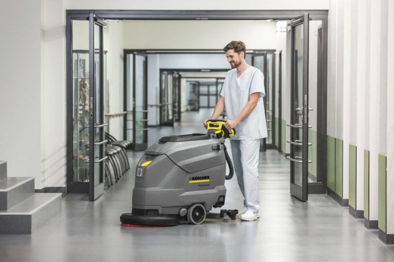 Masina de frecat-aspirat compacta Karcher BD 50/50 C Bp Classic