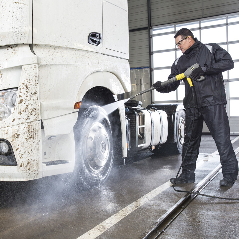 Aparat de spalat cu presiune KARCHER HD 9/20-4M Plus