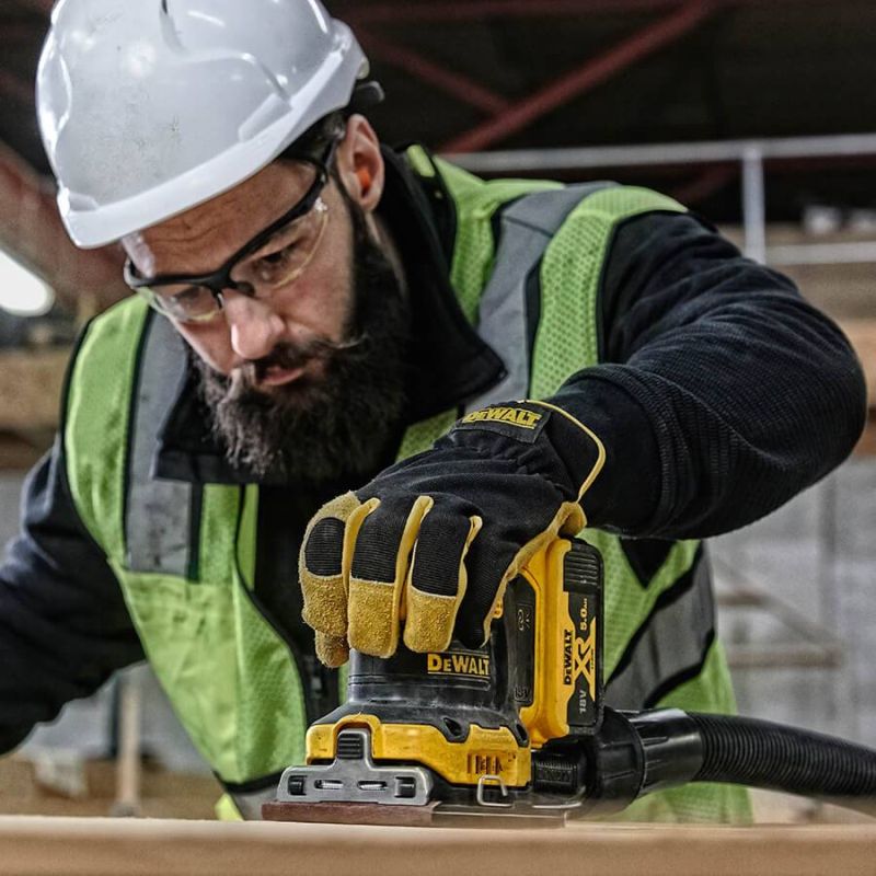 Slefuitor cu vibratii, cu acumulatori 18V XR, SOLO, tip DCW200N-XJ