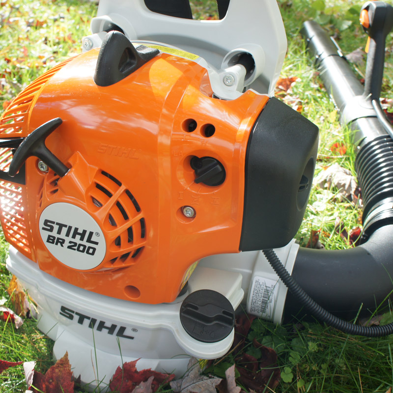 Suflanta STIHL, motor benzina, BR 200
