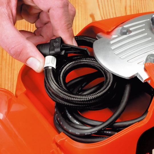 Compresor auto 12 V / 220V, 11 bar, Black&Decker ASI300-QS