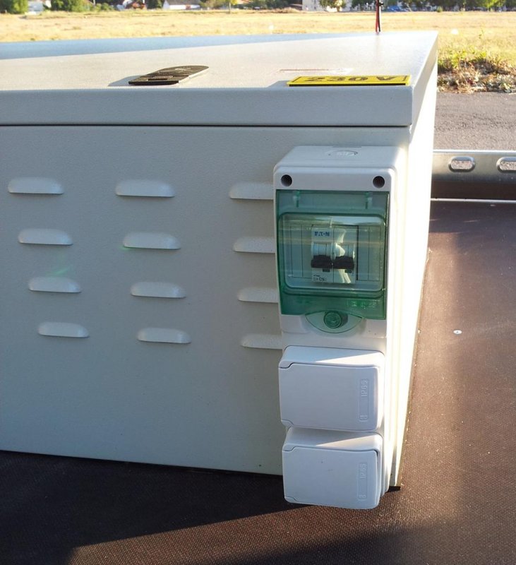 Generator Solar Mobil TEHNIK model GSM 1000-9200