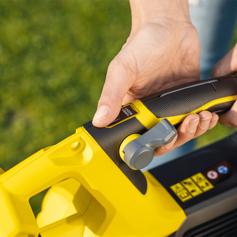 Aspirator cu suflanta compatibil cu acumulatori 18V, 2.5Ah, Karcher, tip  BLV18-200