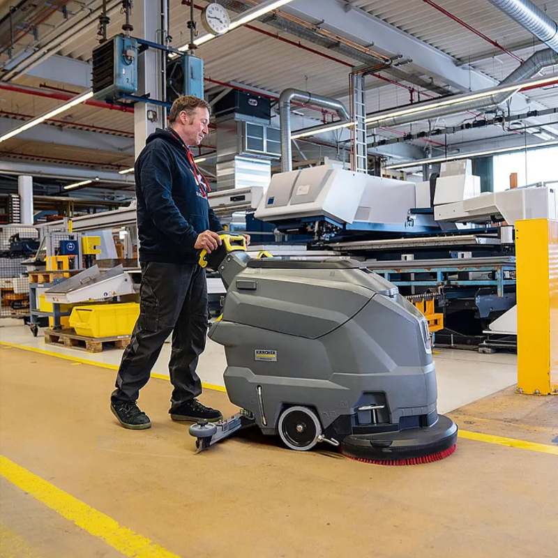 Masina de frecat-aspirat compacta Karcher BD 50/50 C Bp Classic