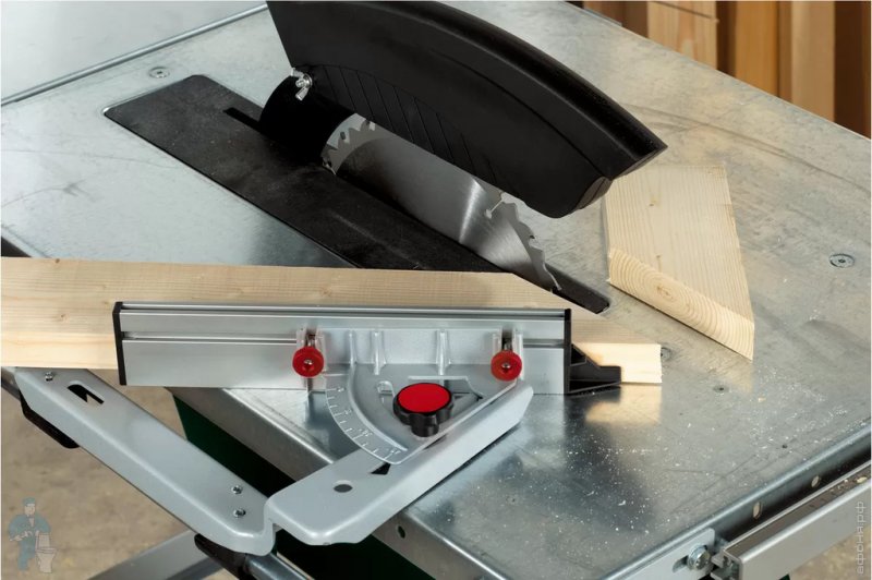 Fierastrau circular cu masa, cu picioare, METABO TKHS315M/4.2DNB