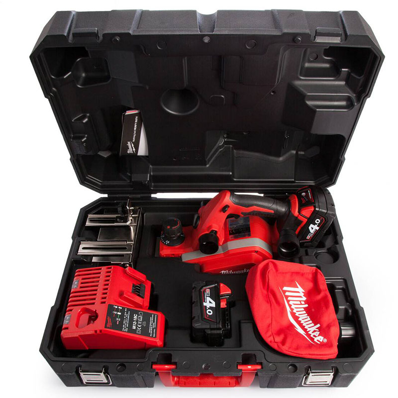 Masina de rindeluit 18V, 4 Ah, Milwaukee tip M18BP-402C