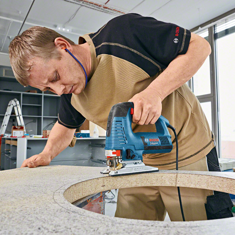 Fierastrau vertical (pendular) tip GST 160 BCE