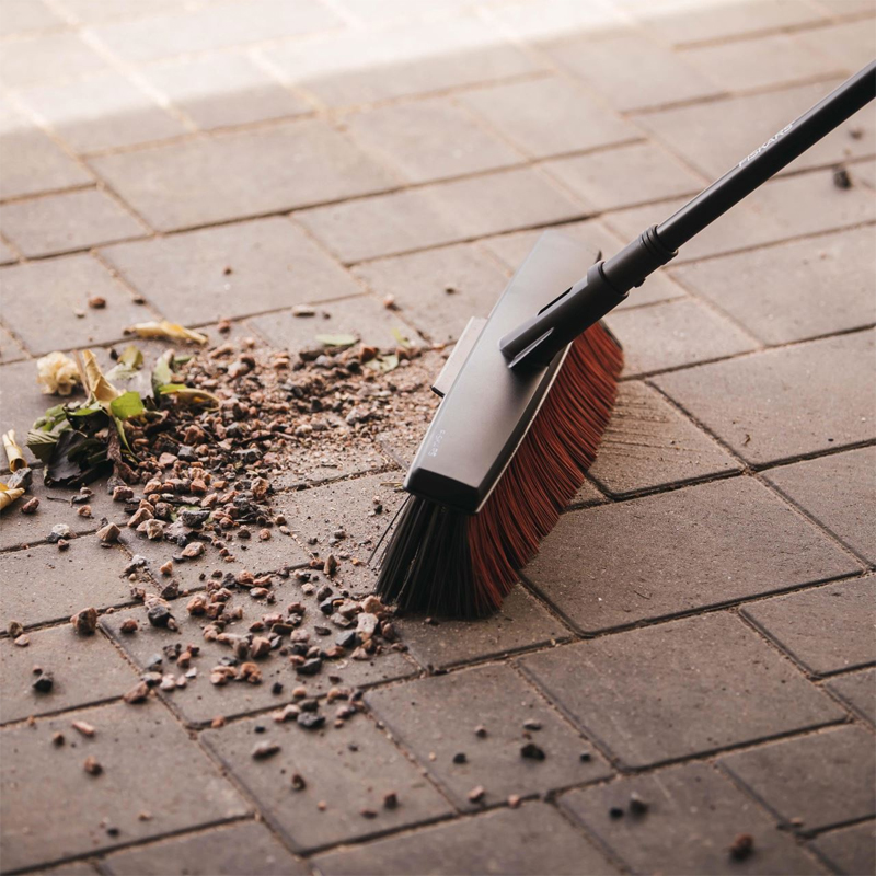 Matura pentru curte, Fiskars tip Solid™ - L