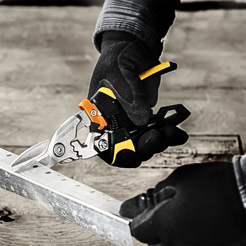 Foarfeca pentru tabla, tip PowerGear™, taietura dreapta, Fiskars