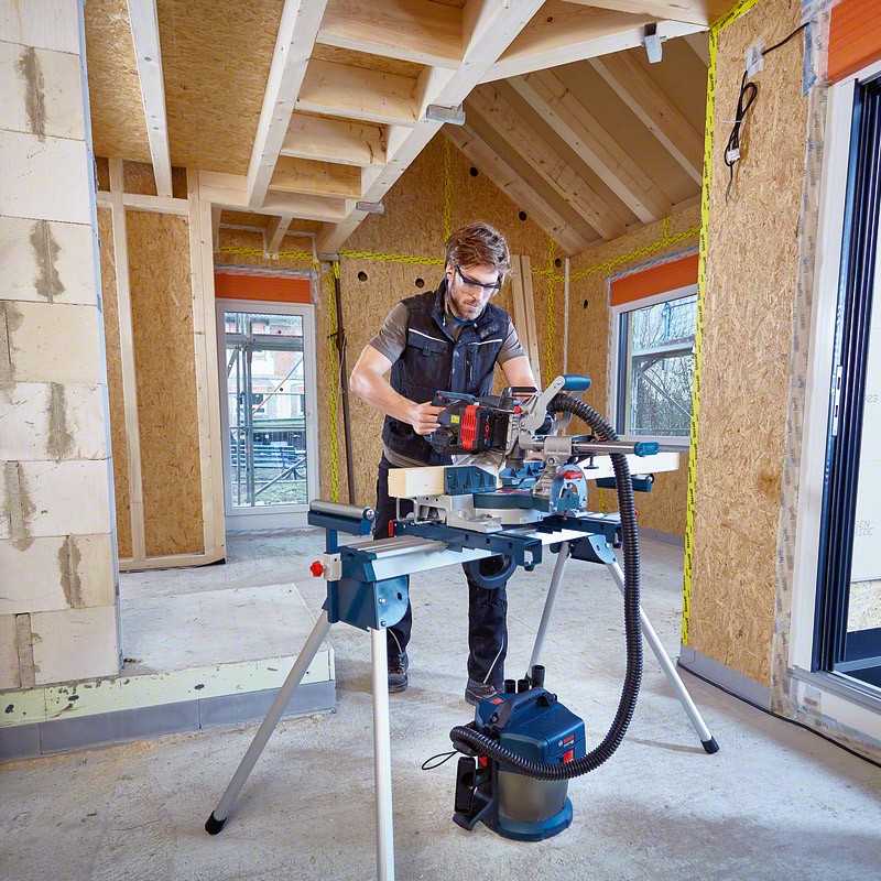 Fierastrau circular stationar cu acumulator 18V (acumulator BITURBO), SOLO, tip GCM 18V-216