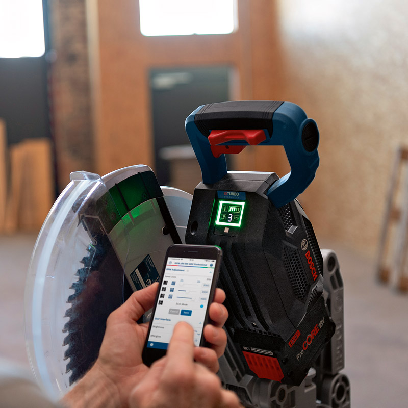 Fierastrau circular stationar BI-TURBO cu acumulatori ProCORE 2x18V/12 Ah, tip GCM 18V-305 GDC