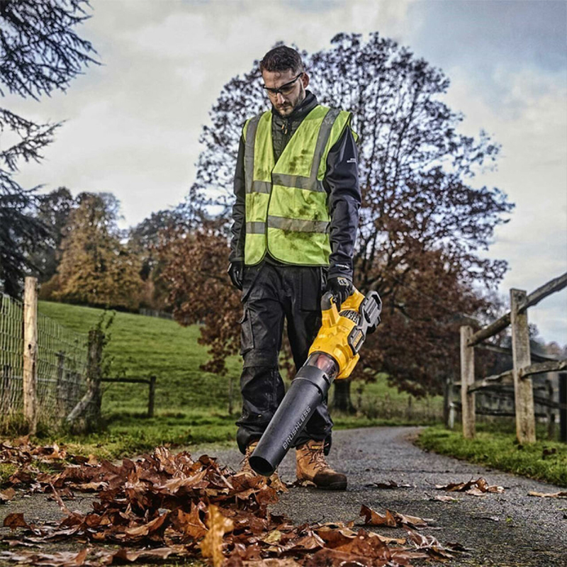 Suflanta DeWALT cu acumulatori XR FlexVolt 54V, DCMBA572N-XJ