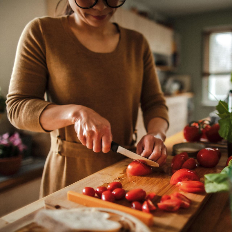 Cutit universal Fiskars, Functional Form, lama inoxidabila, 11.3 cm