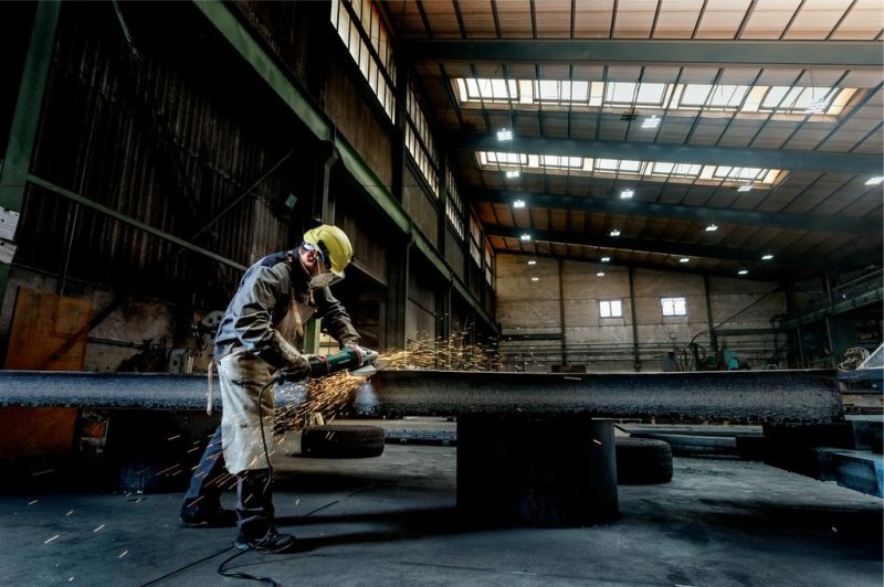 Polizor unghiular 230mm, 1600W Metabo WEA 26-230 MVT Quick