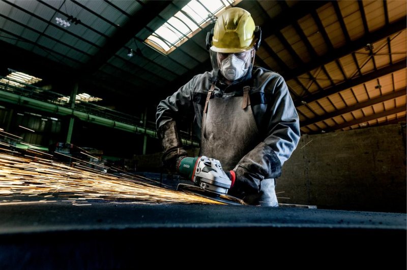 Polizor unghiular 230mm, 1600W Metabo WEA 26-230 MVT Quick