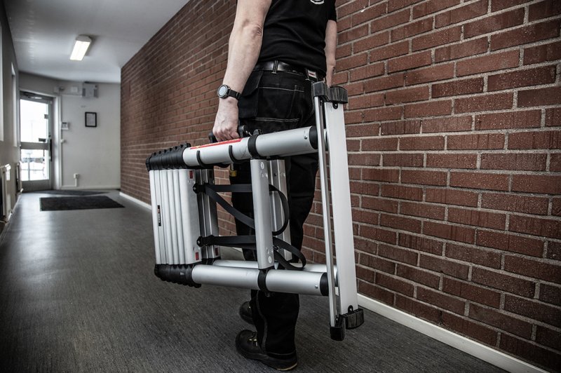 Scara telescopica multifunctionala, Telesteps, 3.0m, 9 trepte 80mm, tip Combi-Line 3.0