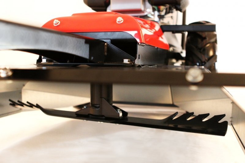 Tocator vegetal F550Z HURICANE