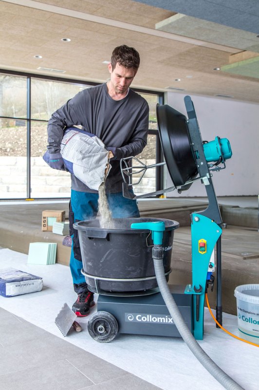 Amestecator automat cu dubla rotatie, paleta si vas, tip AOX-650