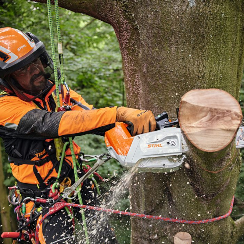 Electrofierastrau pentru ingrijit/toaletat copaci cu lant Stihl, compatibil cu acumulatori 36V, 35cm, 1.3mm, 3/8