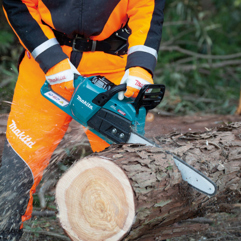 Electrofierastrau cu lant, cu acumulatori Li-Ion XGT 40Vmax, 40 cm, SOLO, Makita tip UC026GZ