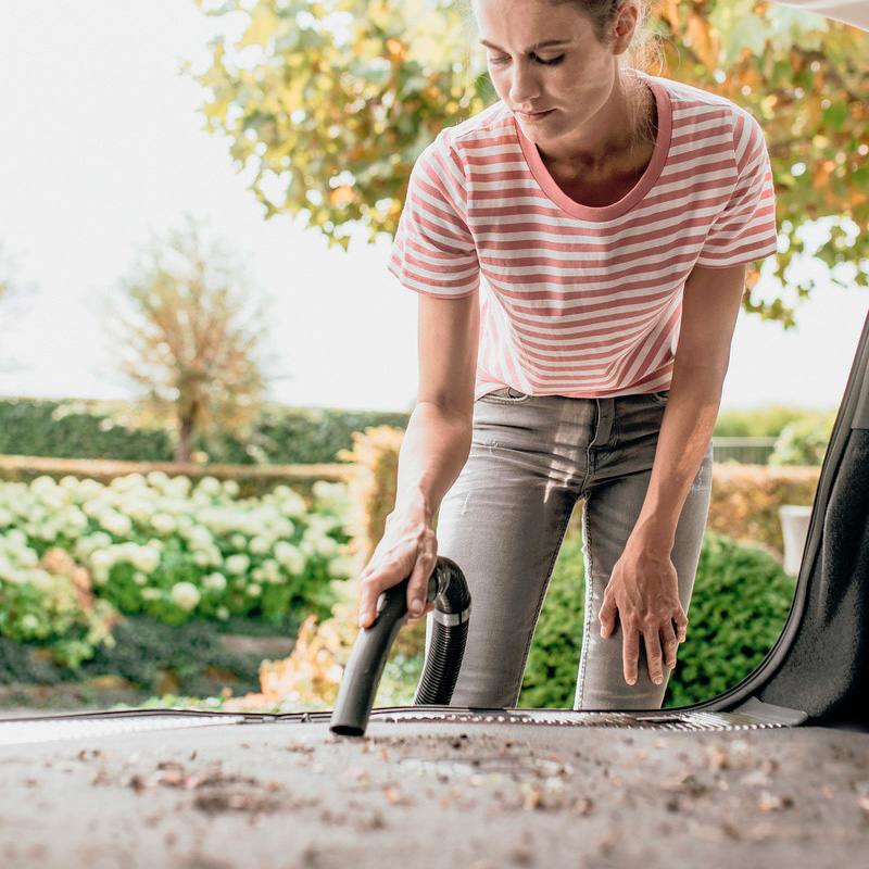 Aspirator uscat/umed Karcher, tip WD4 V-20/5/22, 1000W