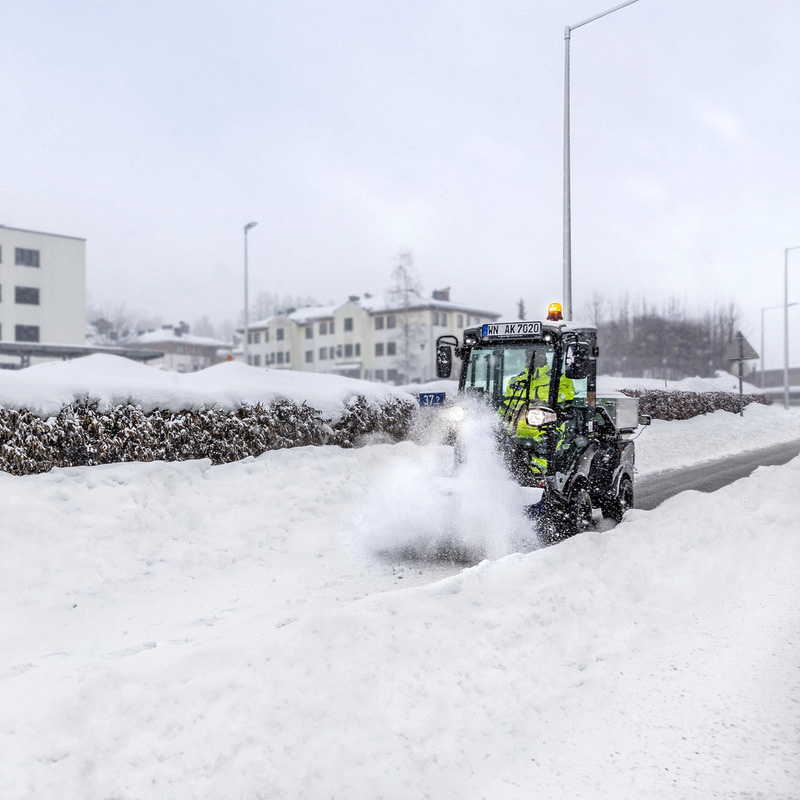 Autoutilitara multifunctionala Karcher MIC26 Advanced Confort