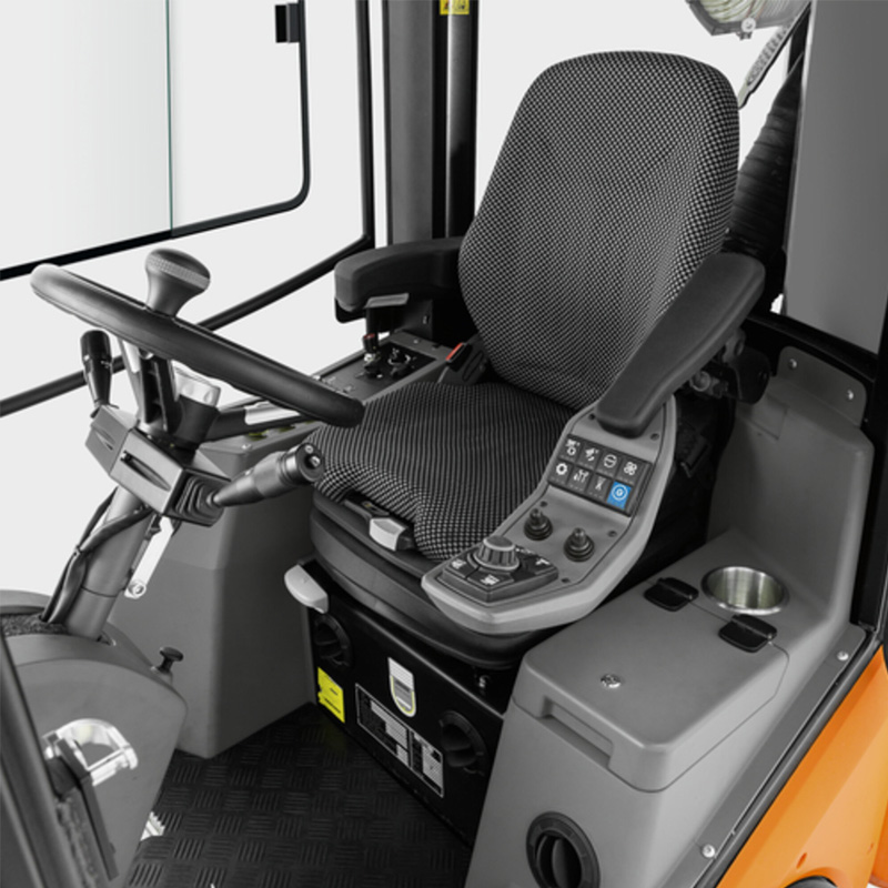 Autoutilitara multifunctionala Karcher MIC42