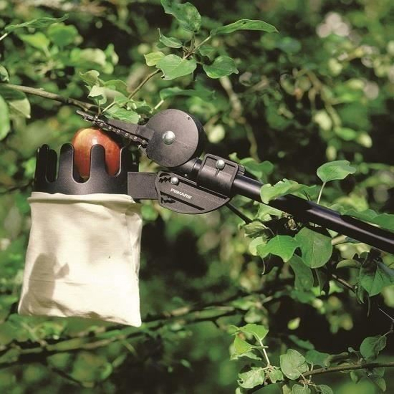 Dispozitiv de recoltat fructe UP80, Fiskars