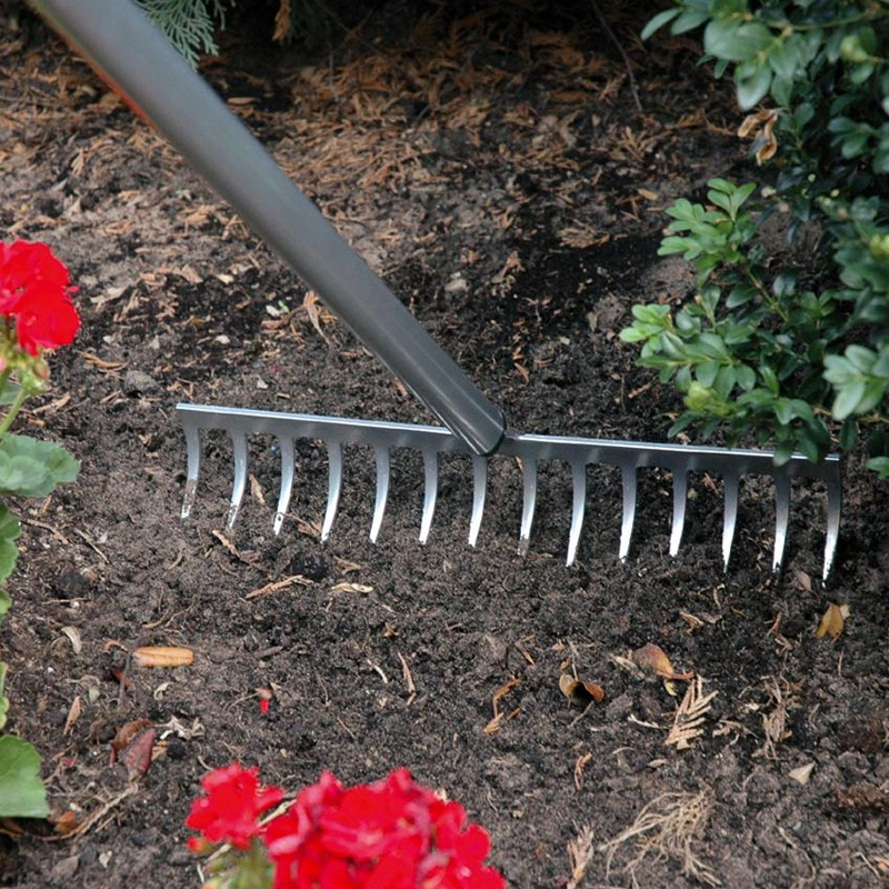 Grebla pentru sol, tip Ergonomic™, Fiskars