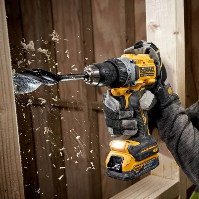 Masina de gaurit si insurubat DeWalt cu acumulator 18V Li-Ion XR, 2x5Ah, 90 Nm, tip DCD800P2T-QW