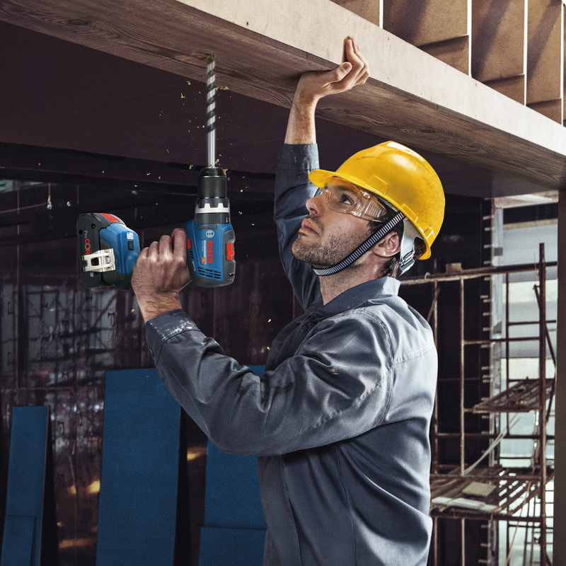 Masina de gaurit/insurubat cu percutie si acumulatori 18V Li-Ion, 2x 2.0Ah, 31/65 Nm, tip GSB 18V-65