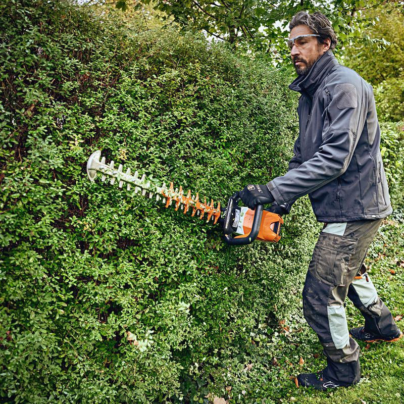 Foarfeca de tuns gard viu 60cm, compatibila cu acumulatori 36V, Stihl, tip HSA100 SOLO (fara incarcator si acumulator), sistem AP