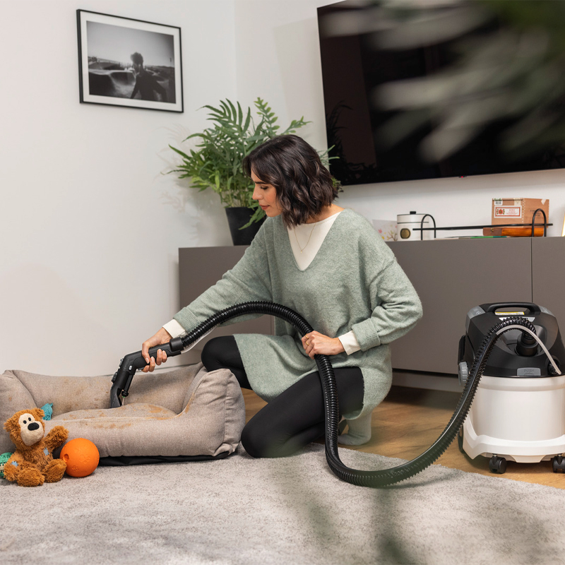 Aspirator cu spalare spray-extractie, Karcher, tip SE6 Signature Line