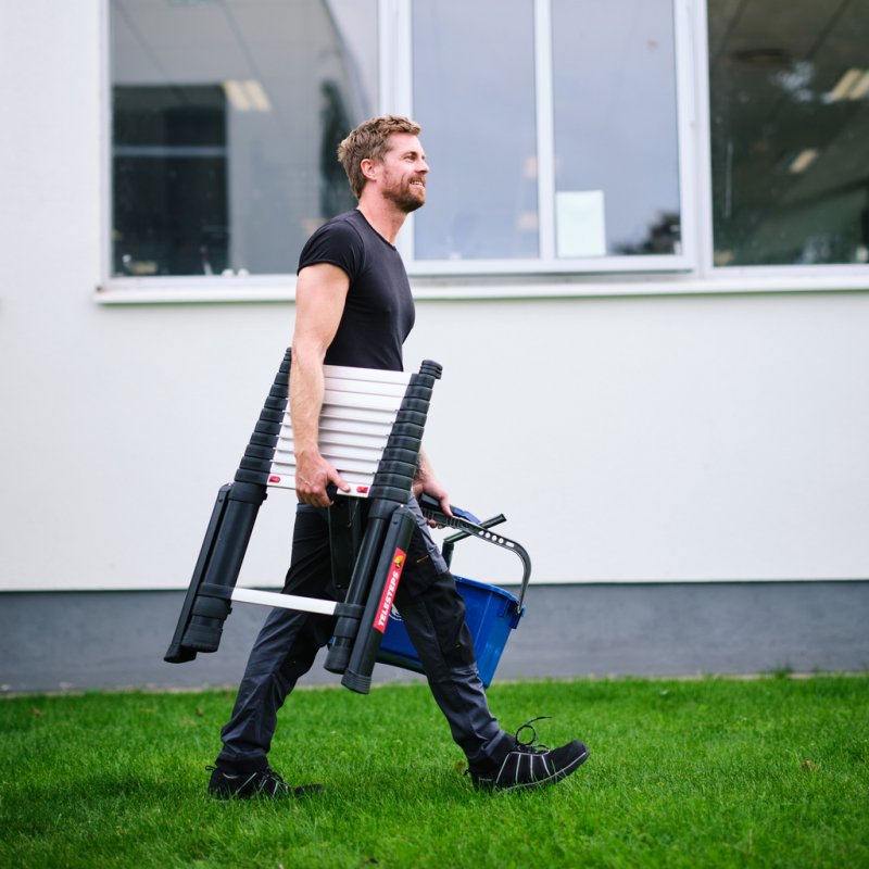 Scara telescopica, Telesteps, lungime extinsa 4.1m, 13 trepte 80mm, cu stabilizatoare, tip Prime-Line 4.1S