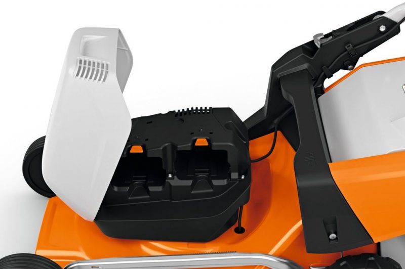 Masina electrica de tuns iarba cu autotractare, compatibila cu acumulatori 36V Li-Ion sistem AK, 51 cm, SOLO Stihl tip RMA253 T 