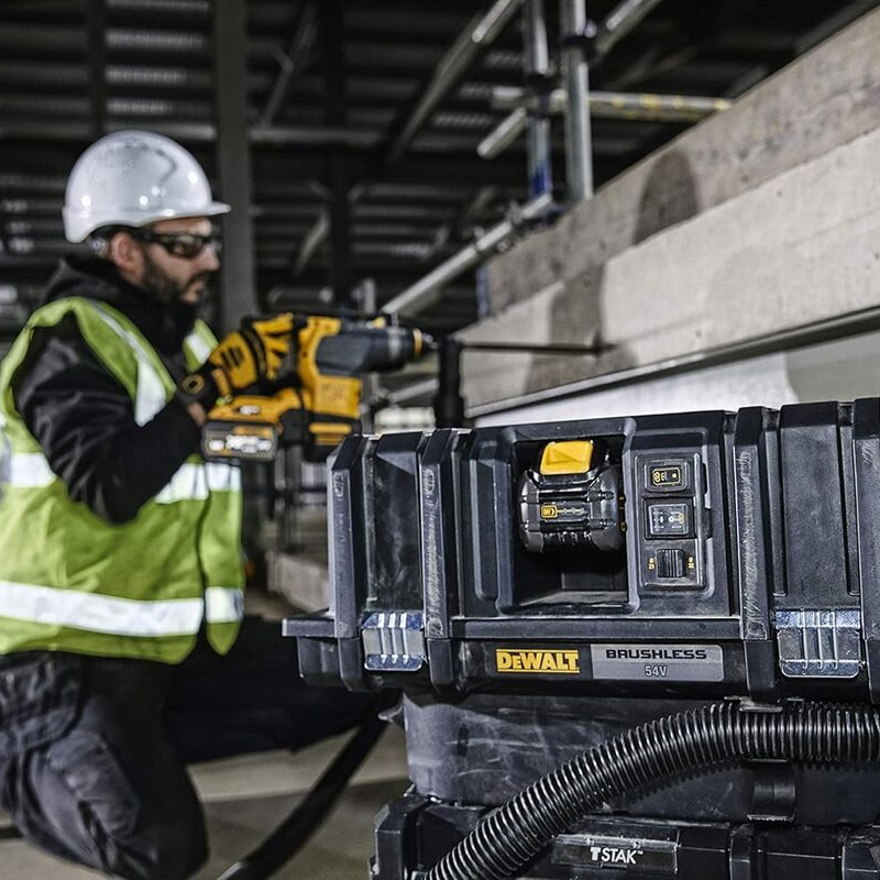 Aspirator uscat/umed XR Flexvolt Li-Ion DeWalt cu acumulatori, Clasa M, conexiune WiFi, solo