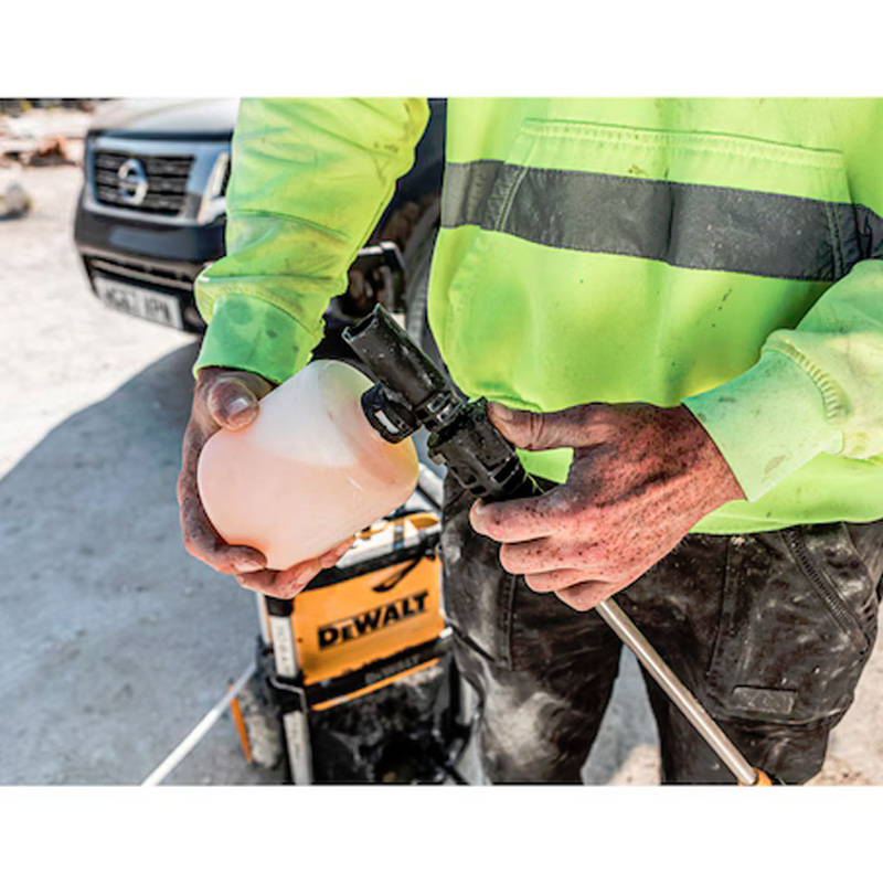 Aparat de spalat cu presiune si 2 acumulatori 18V XR Li-Ion, 110 bar, 4.5 l/min, motor fara perii, SOLO DeWalt tip DCMPW1600N-XJ