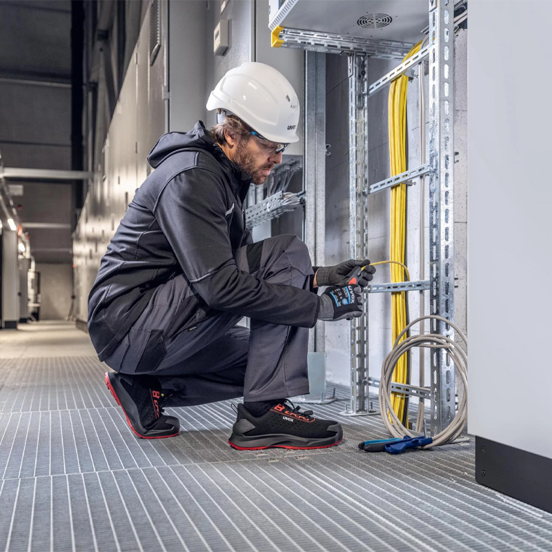 Pantofi de protectie perforati Uvex X-Craft S1 PL FO SC SR, marimea 42