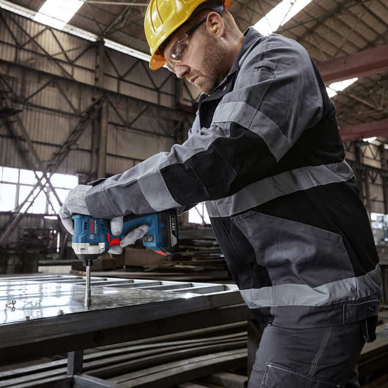 Masina de gaurit/insurubat cu impact si percutie 18V 2x 4.0Ah, Li-Ion, Hex. int.1/4